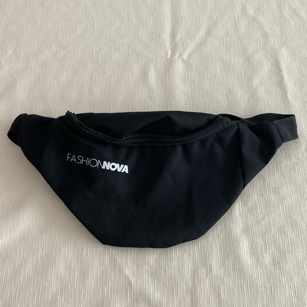 Fashion Nova Waist Bag